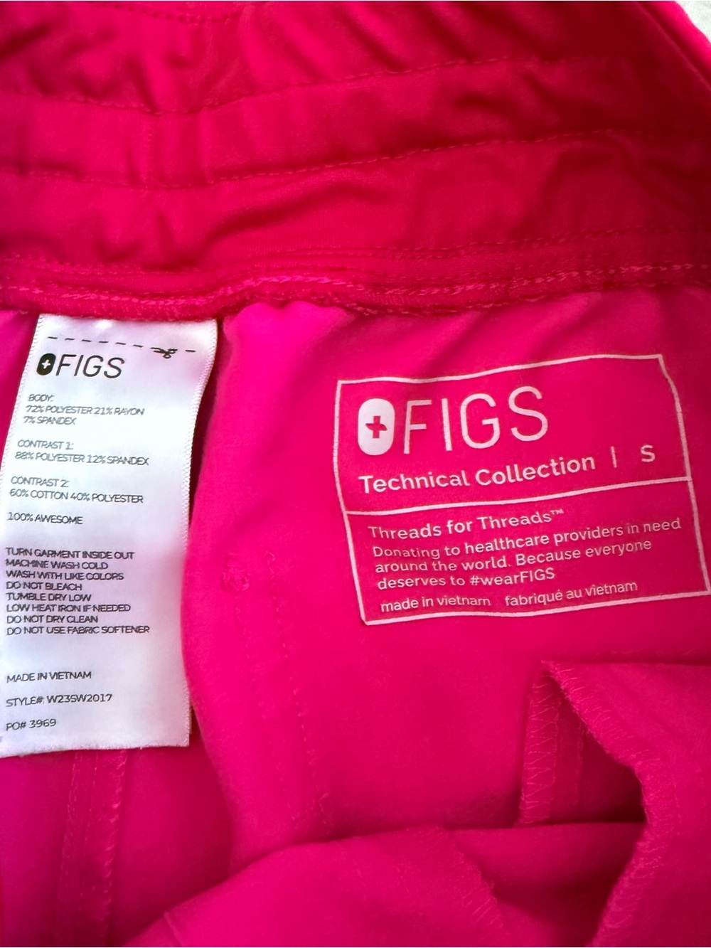 FIGS pink Jogger scrub set - Picture 6 of 6